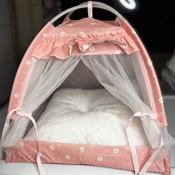 Other - Pink Floral Pet Tent